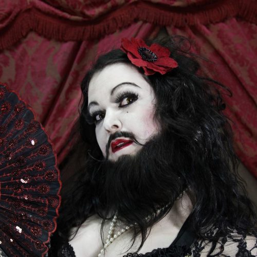 Gina -Le Maxi Monster Show