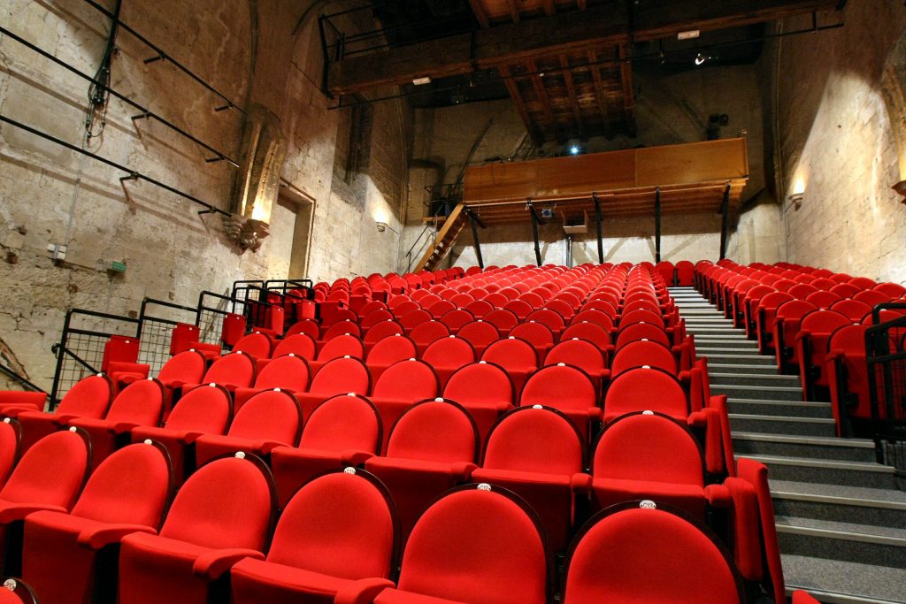 Salle Léo Ferré - Fauteuils