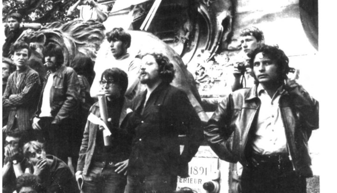 Gérard Gelas, jean jacques lebel, andré Benedetto 1968 sur la place de l'horloge - Copie