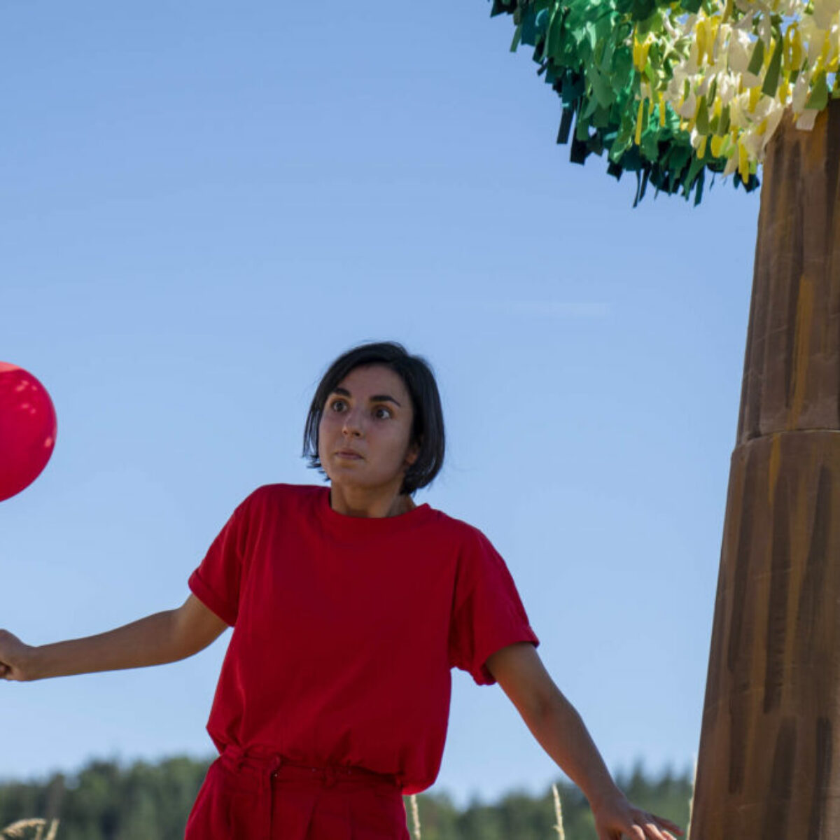 Mon Ballon Mis en scène par Juliette Gharbi et Lucas Sanchez